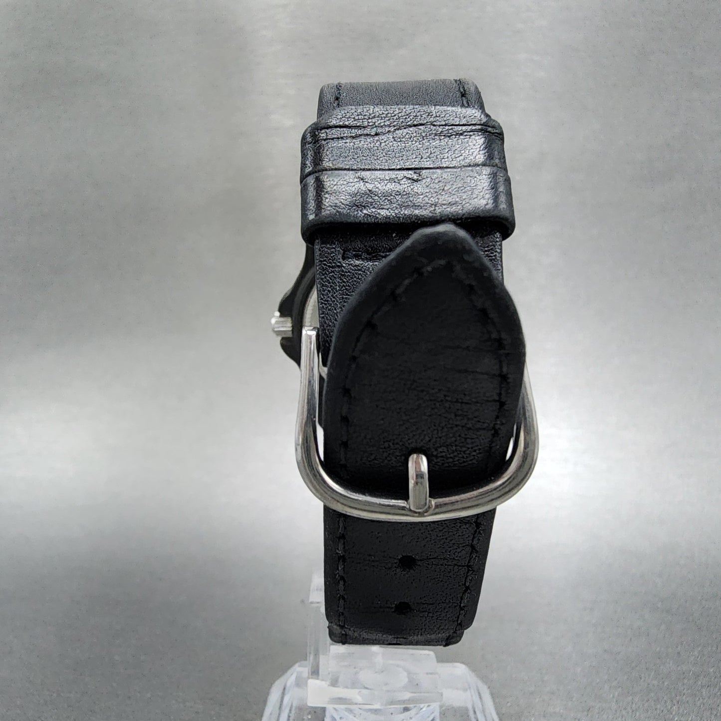Victorinox Swiss Army Watch Women 33mm White Dial Black Tone Round New Battery7