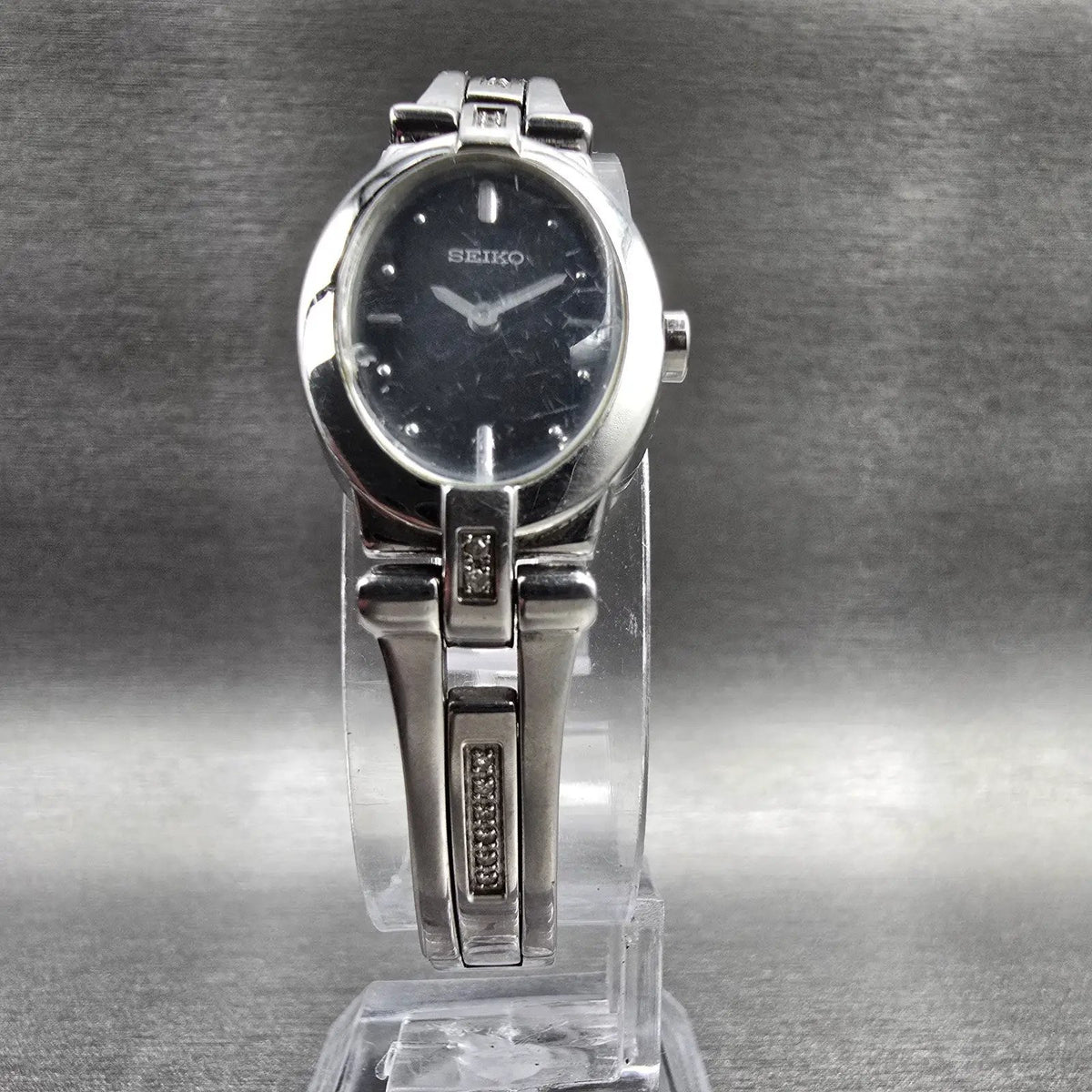 Seiko Watch Women 17mm Black Dial Silver Tone Oval 1N00-0KG0 New Battery5