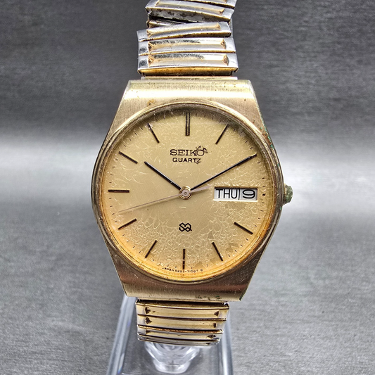 Seiko SQ Watch Men 32mm Gold Dial Gold Tone Daydate Round 8223-7099 New Battery0