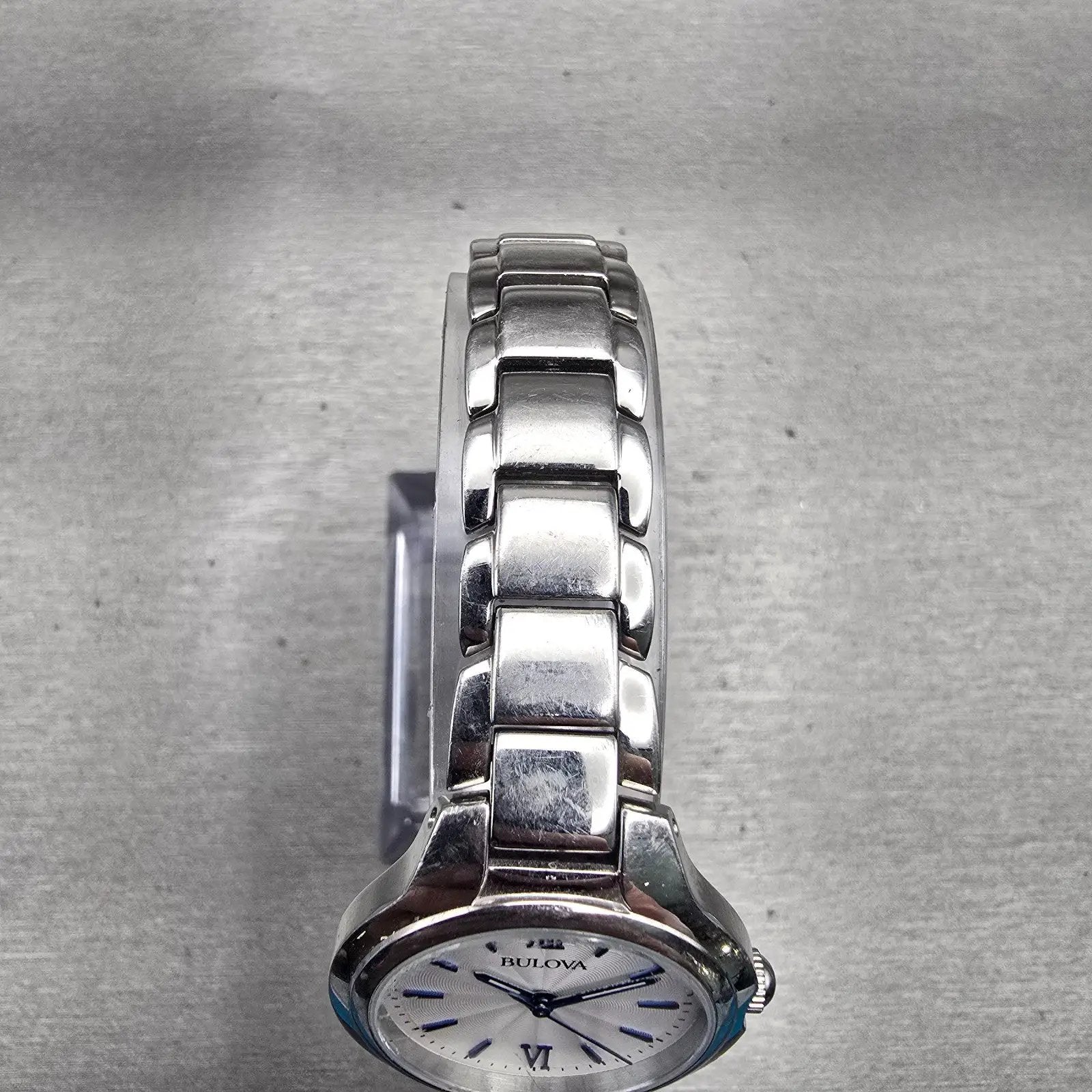 Bulova Watch Women 28mm White Dial Silver Tone Round 96L215 New Battery4