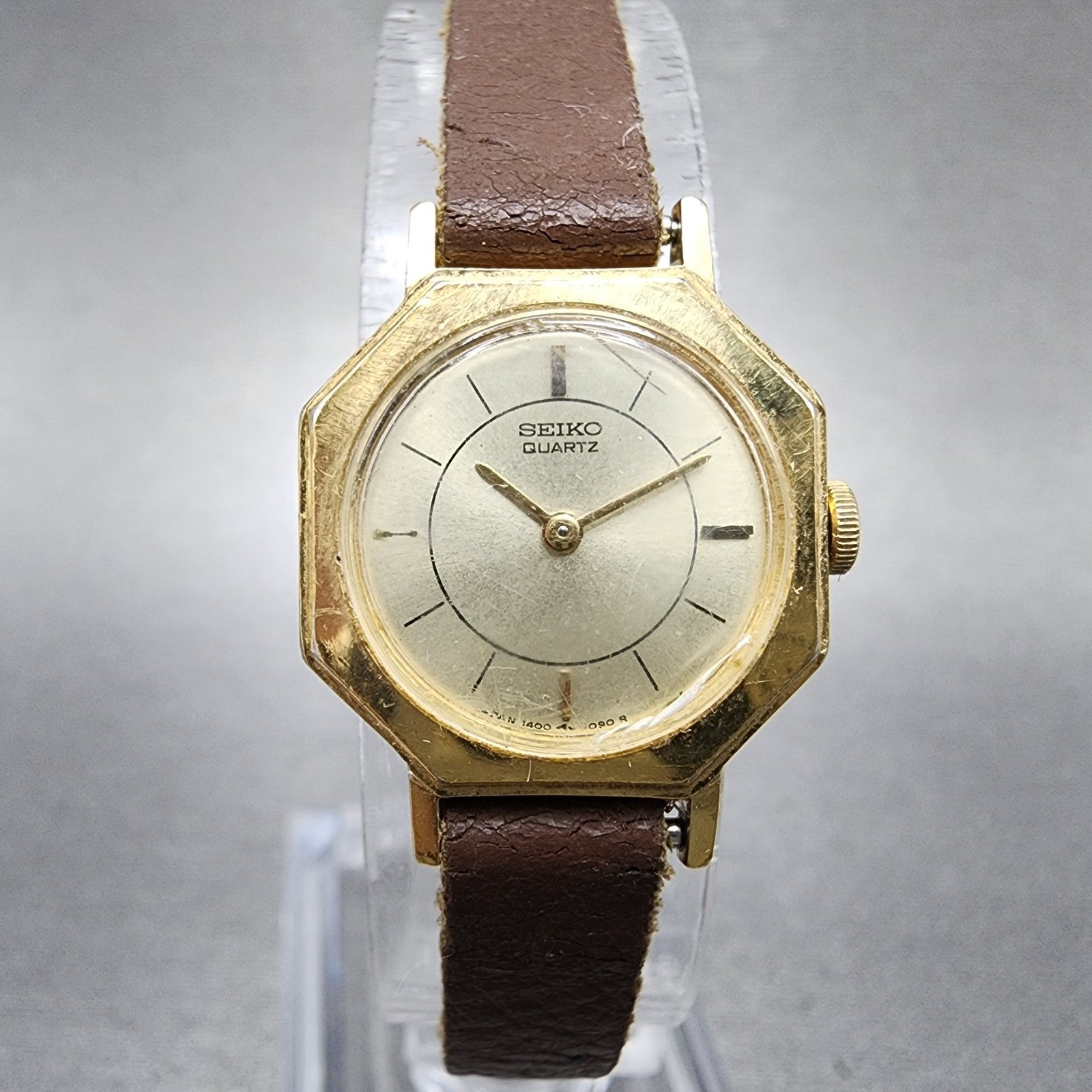 Seiko Watch Women 19mm Champagne Dial Gold Tone 14001149 New Battery0