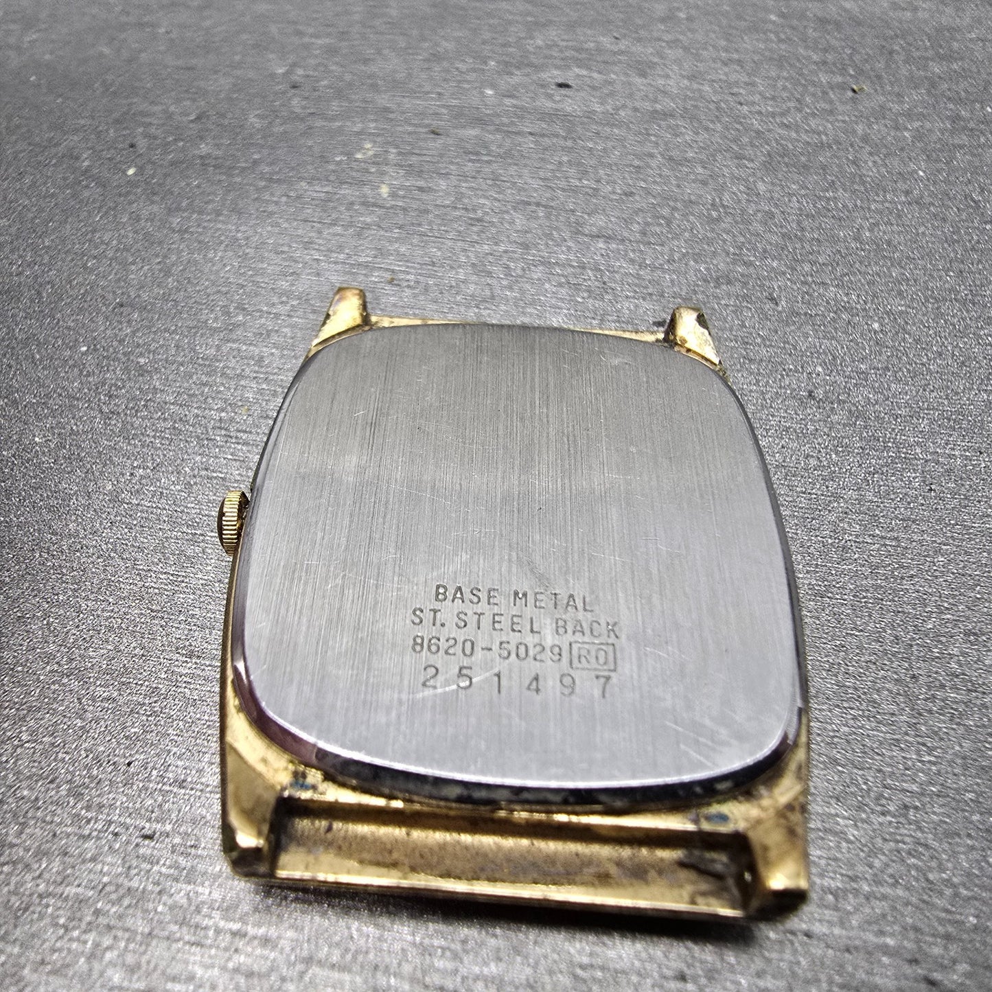 Seiko Tank Watch Men 28mm Champagne Dial Gold Tone Rectangle 8620-5029 PARTS VTG12