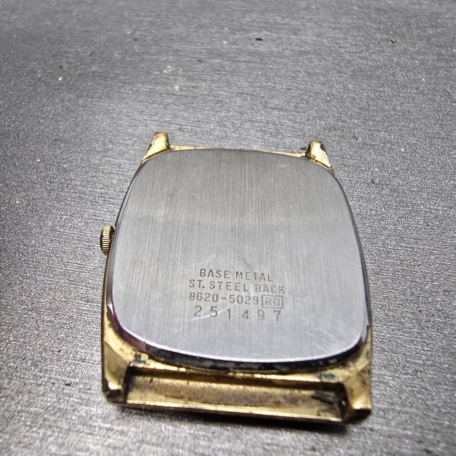 Seiko Tank Watch Men 28mm Champagne Dial Gold Tone Rectangle 8620-5029 PARTS VTG12