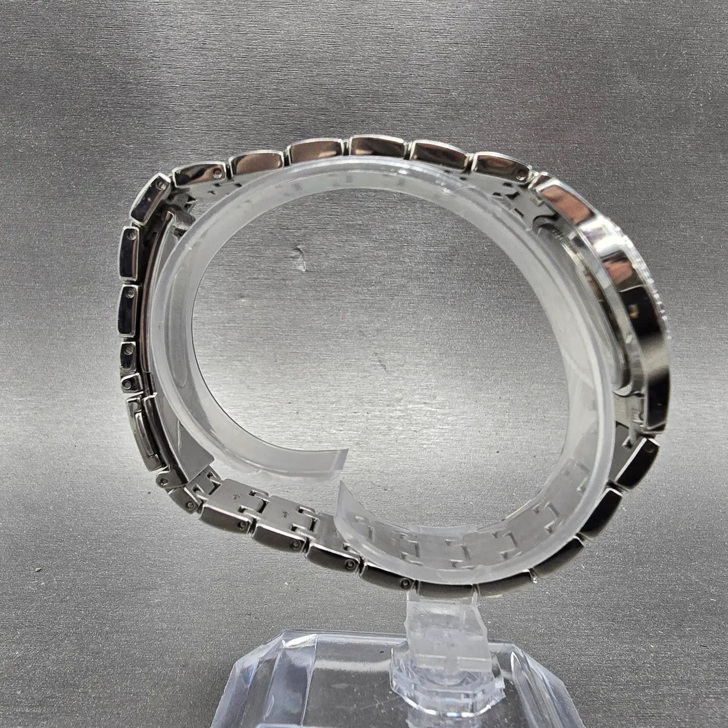 Tourneau Watch Women 28mm MOP Dial Silver Tone Date Round New Battery Honda8