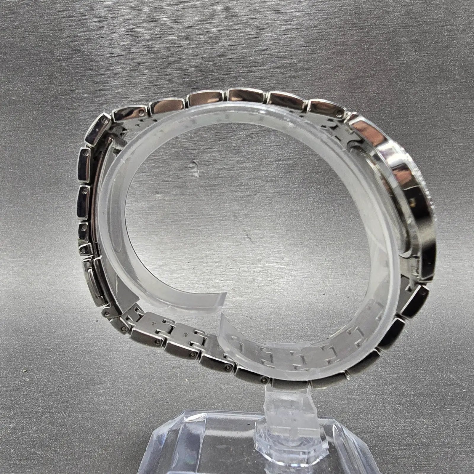 Tourneau Watch Women 28mm MOP Dial Silver Tone Date Round New Battery Honda8