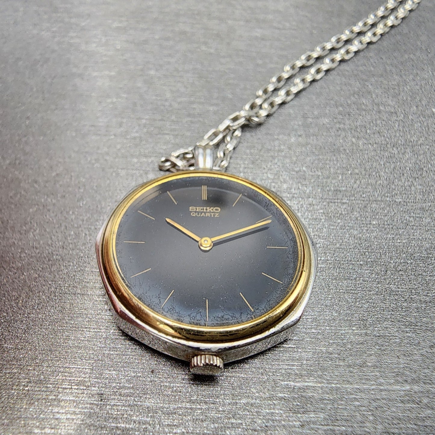 Seiko Necklace Watch Women 23mm Black Dial Two Tone 14000920 New Battery2
