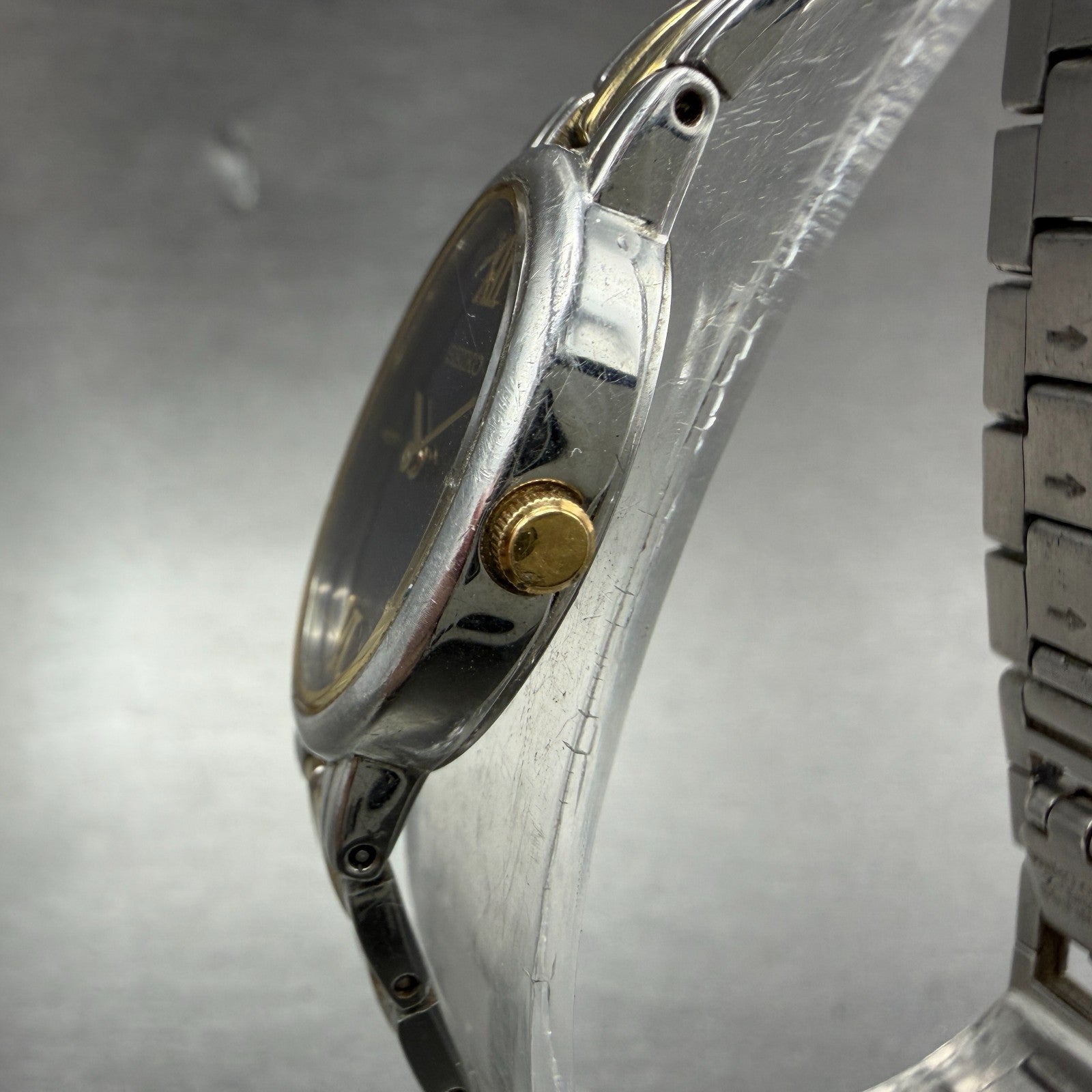 Seiko Watch Women 16mm Blue Dial Two Tone Oval Vintage 1N00-0HZ0 New Battery2
