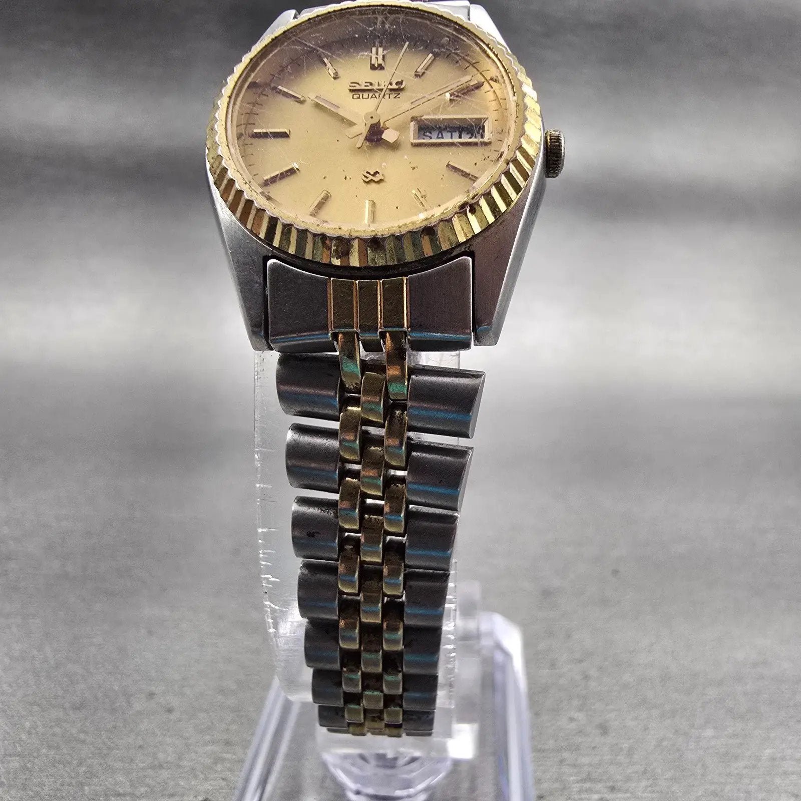Seiko SQ Watch Women 24mm Gold Dial Two Tone Daydate Round 3E23-0A69 New Battery5