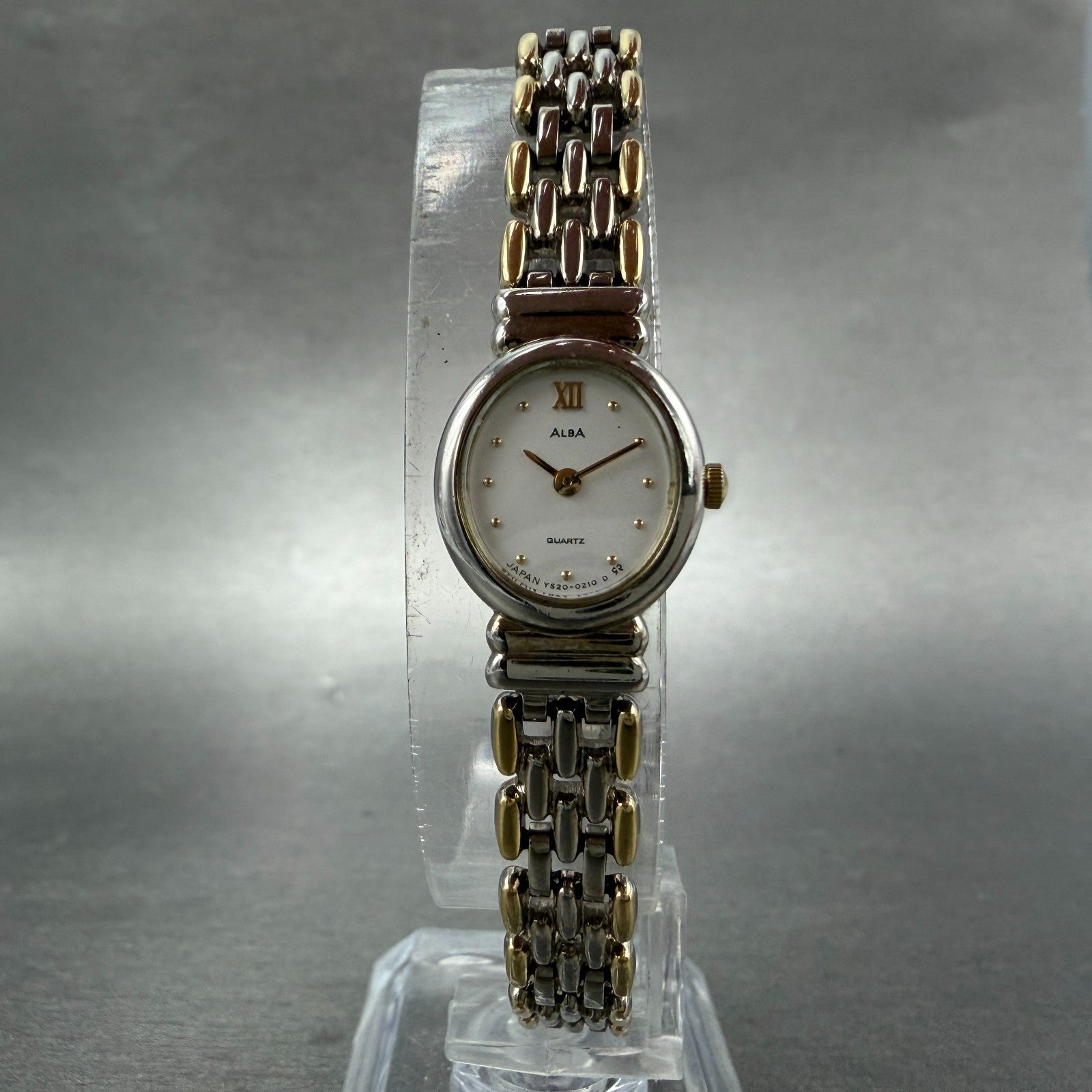 Seiko Alba Watch Women 15mm Silver Dial Two Tone Oval Y520-5070 New Battery VTG5