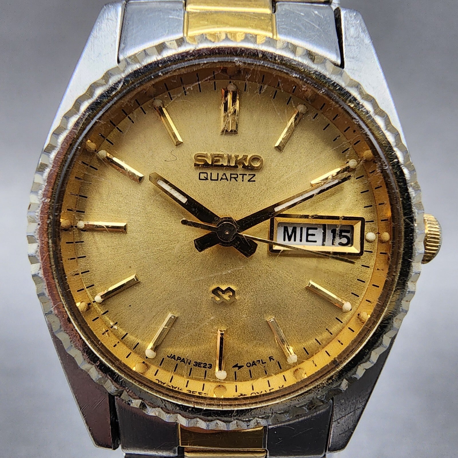 Seiko SQ Watch Women 24mm Champagne Dial Two Tone Daydate 3e230a60 New Battery0