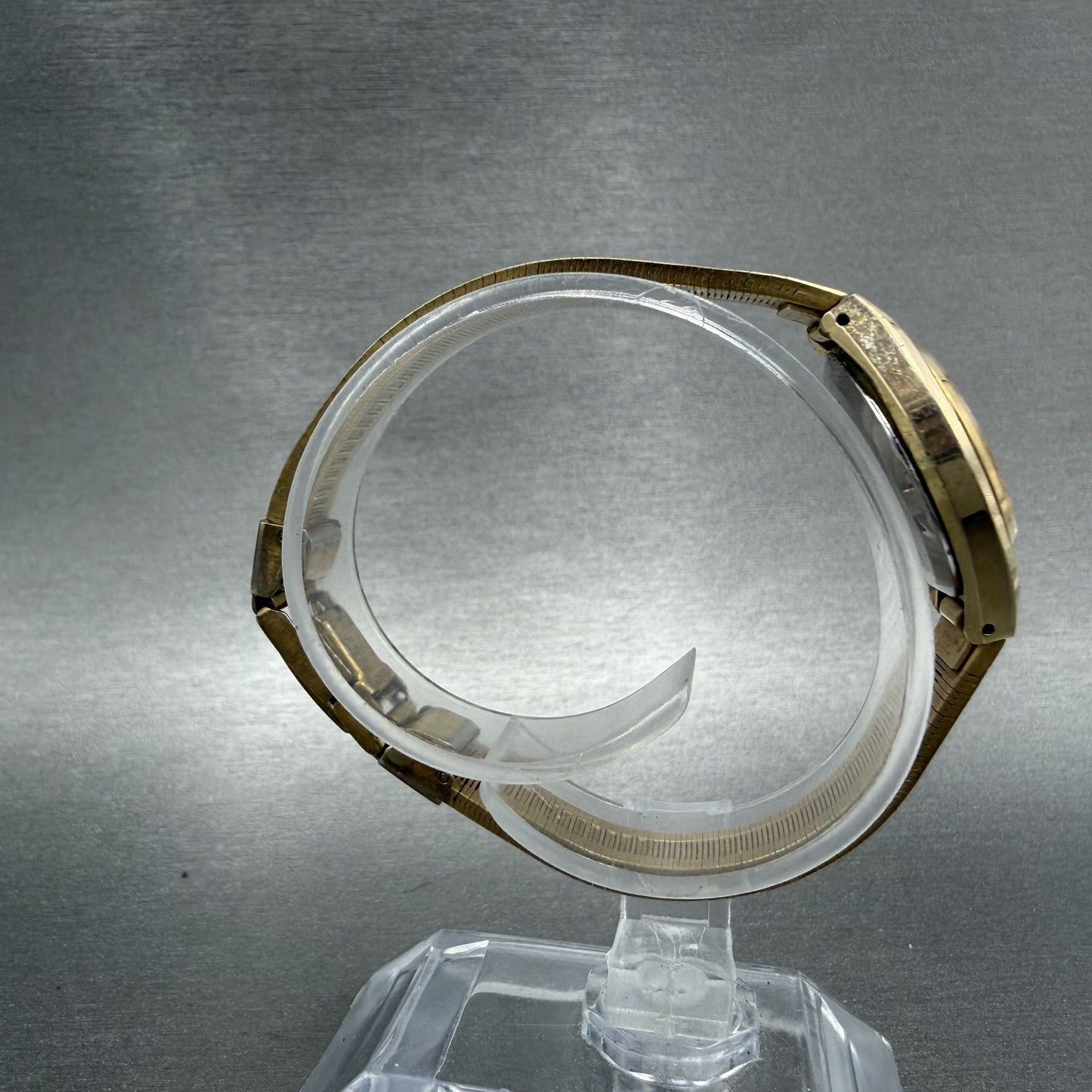 Seiko Watch Women 23mm Champagne Dial Gold Tone Round 3421-0079 New Battery8