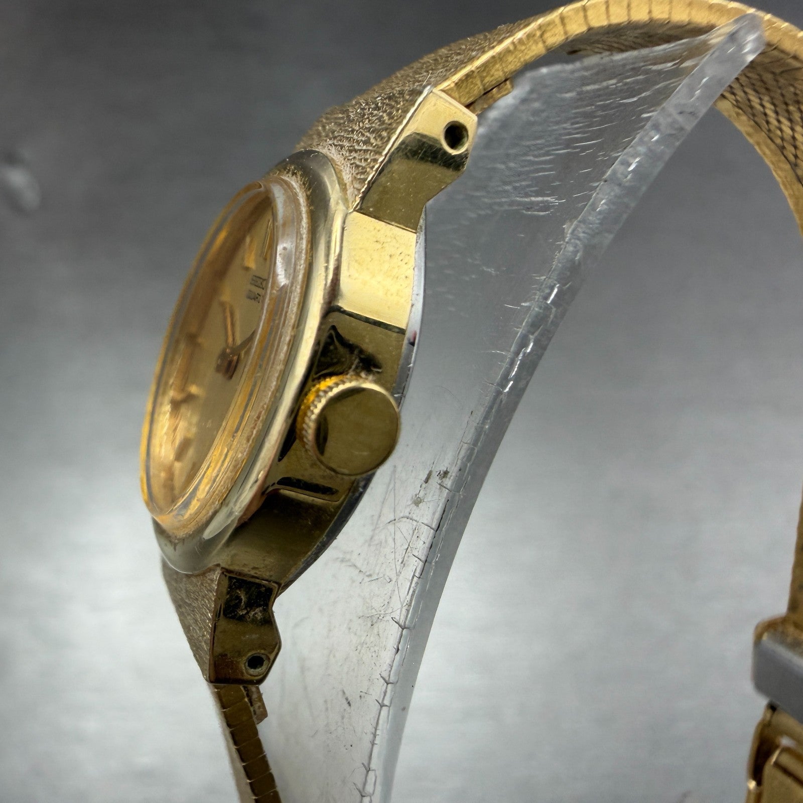 Seiko Watch Women 17mm Gold Dial Gold Tone Oval Vintage 1400-8339 New Battery2