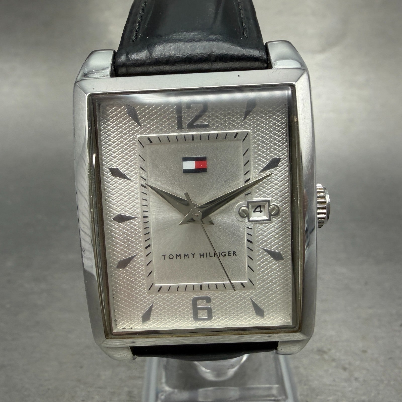 Tommy Hilfiger Tank Watch Men 29mm Silver Dial Silver Tone Date Rectangle NewBat0
