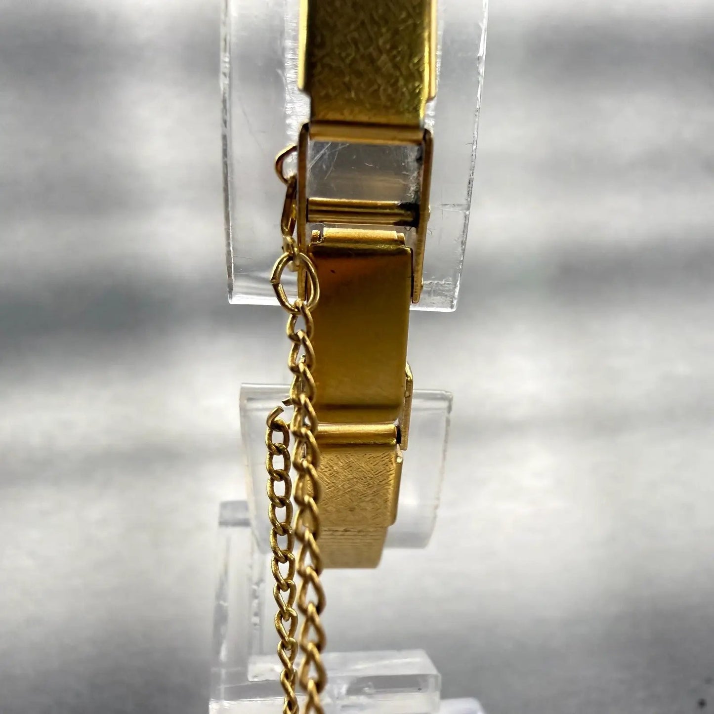 Seiko Watch Women 13mm Champagne Dial Gold Tone Rectangle 2E20-5019 New Battery7