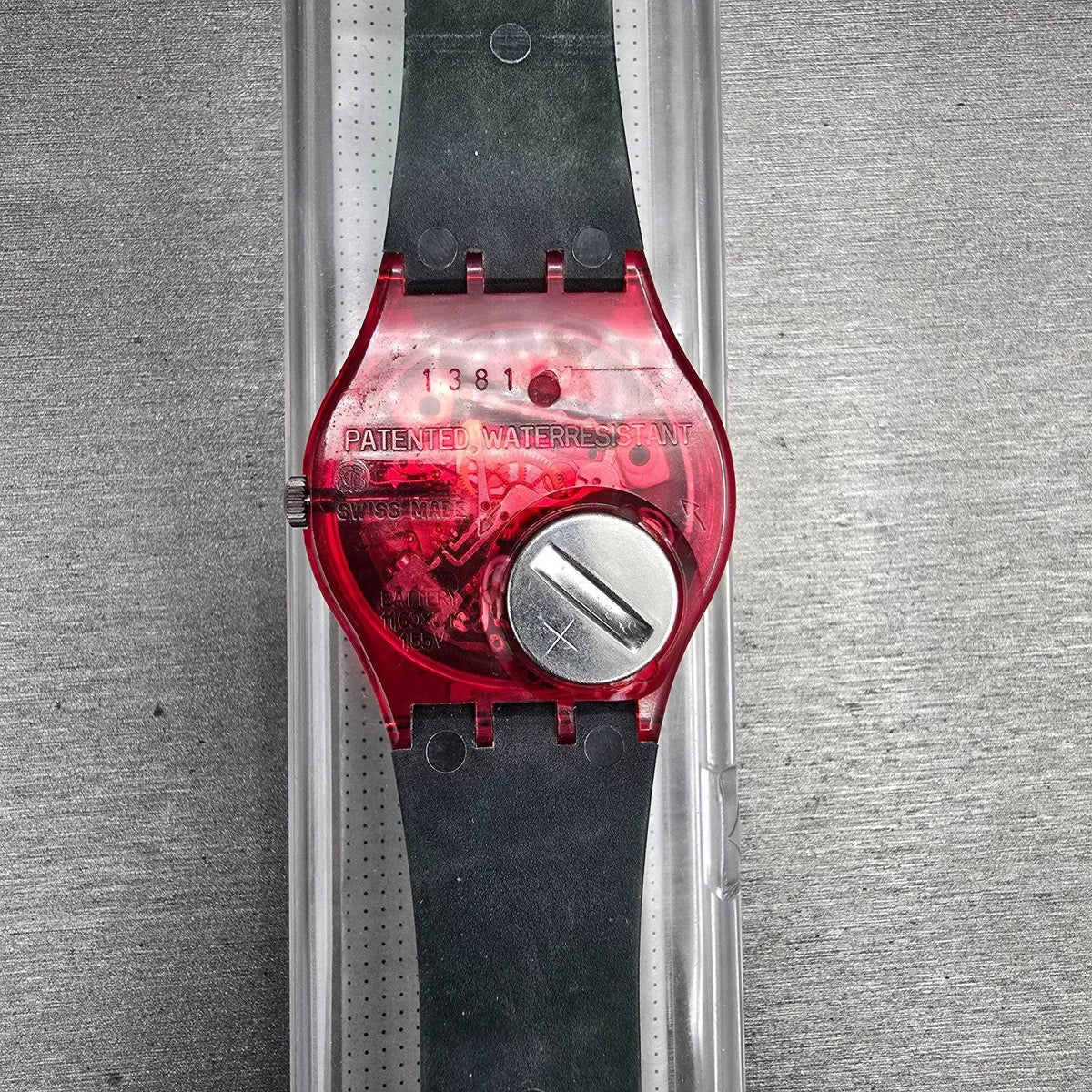 Swatch Hot Rap Watch Men 34mm Black Dial Red Case GR113 New Battery NOS6