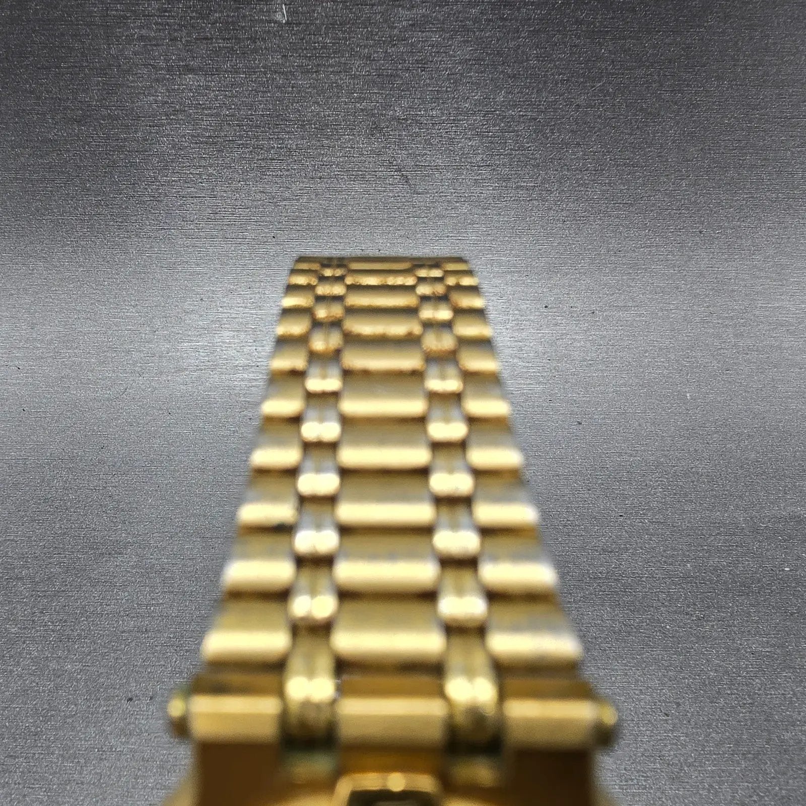 Gruen Watch Unisex 31mm Black Dial Gold Tone Date Round 225-6M12 New Battery4