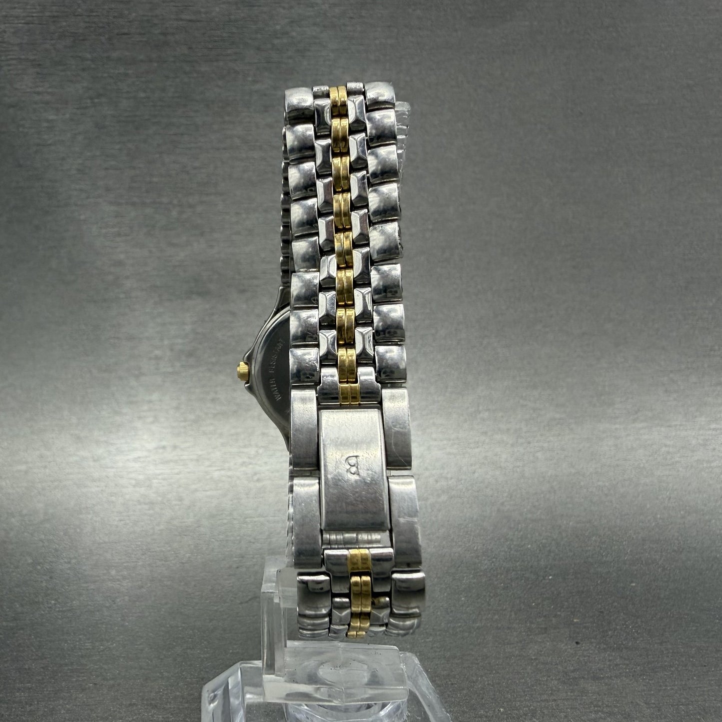 Bulova Watch Women 24mm White Dial two Tone Date Round 98M02 New Battery ABCD7