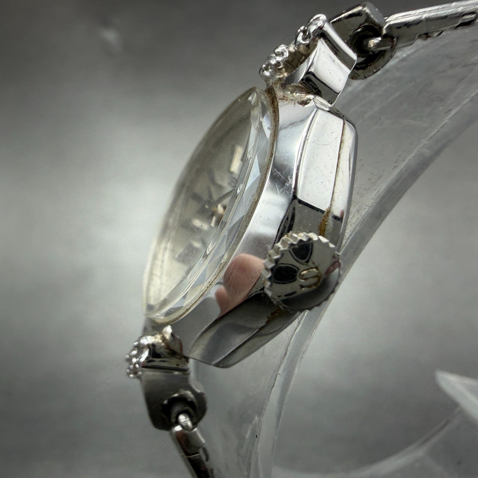 Seiko Watch Women 17mm Silver Dial Silver Tone Manual Oval Vinatge 21-7440 Runs2