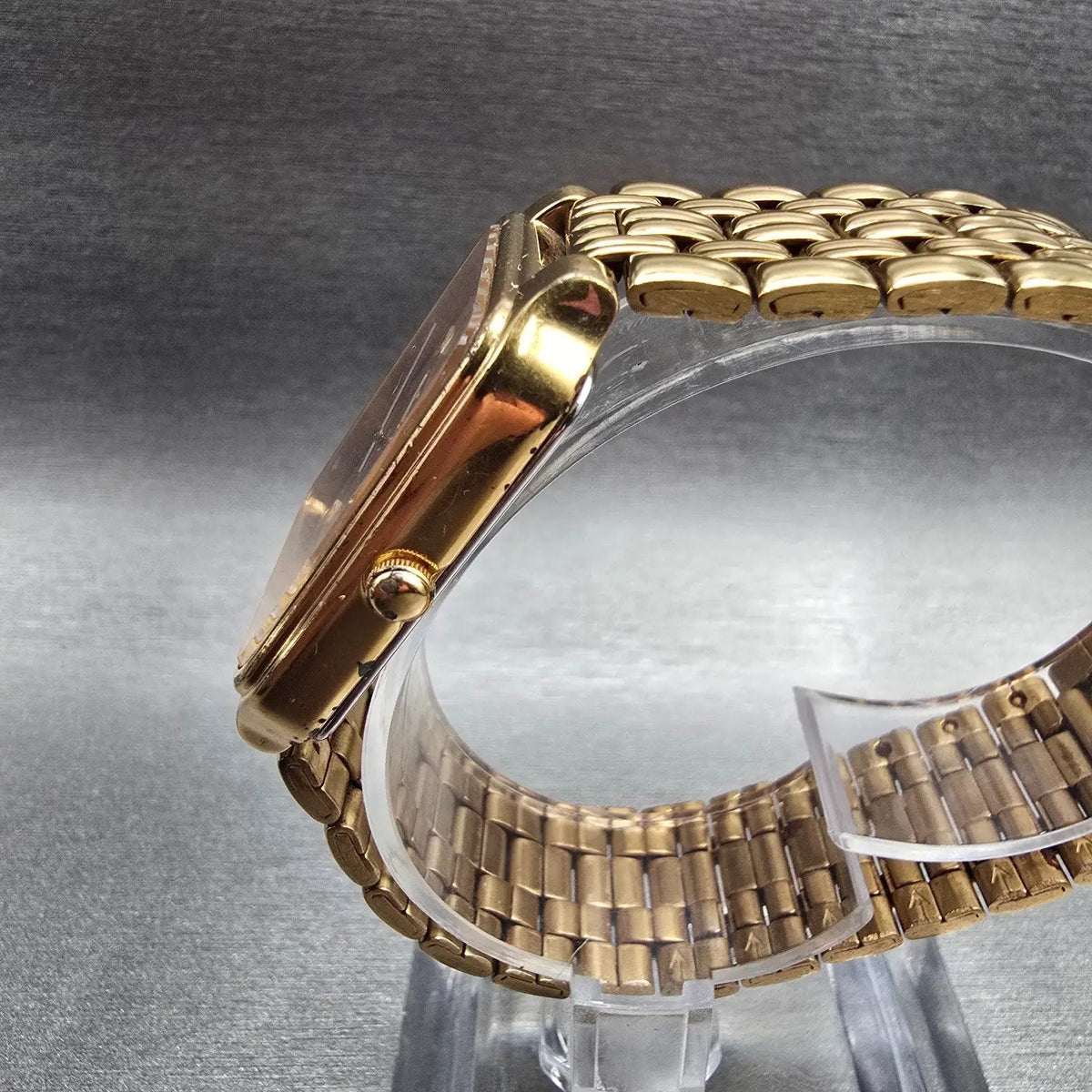 Seiko Tank Watch Men 26mm Gold Dial Gold Tone Date Rectangle V722-5A70 New Batt2