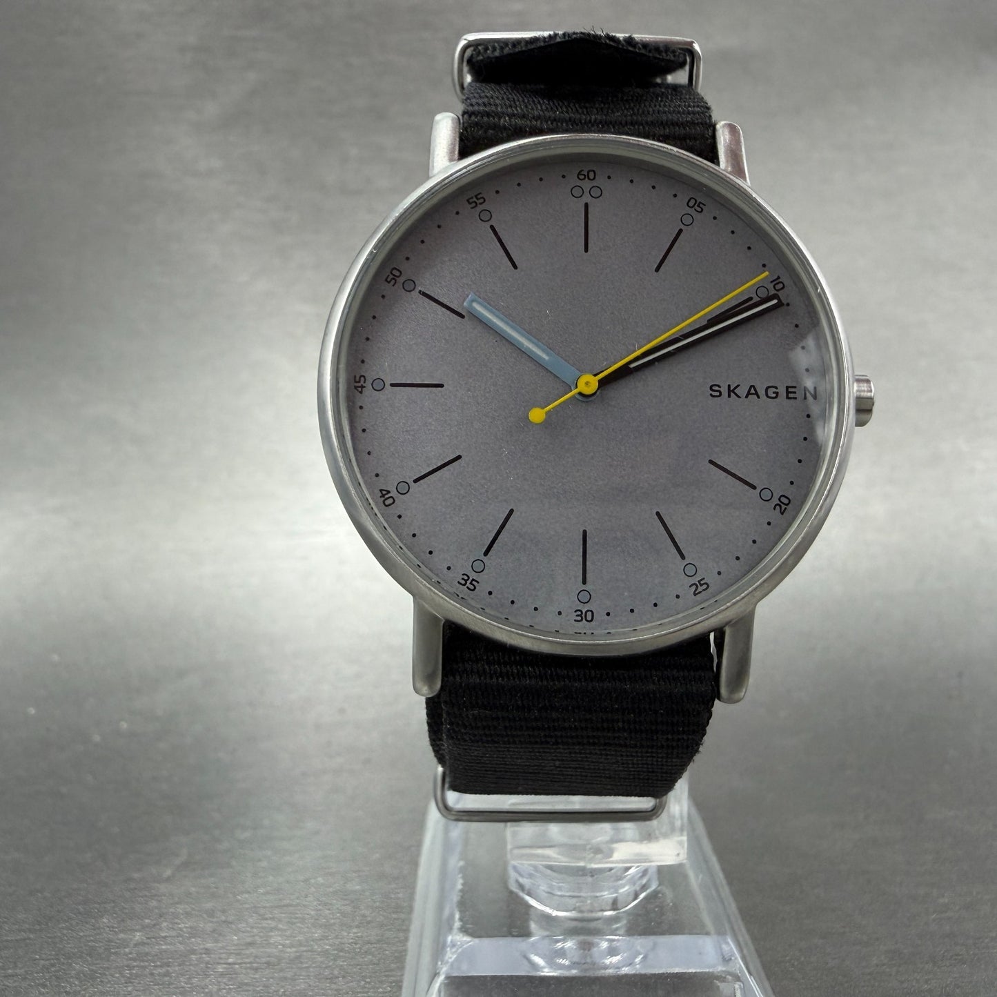 Skagen Signatur Watch Men 40mm Gray Dial Steel Round SKW6373 New Battery6