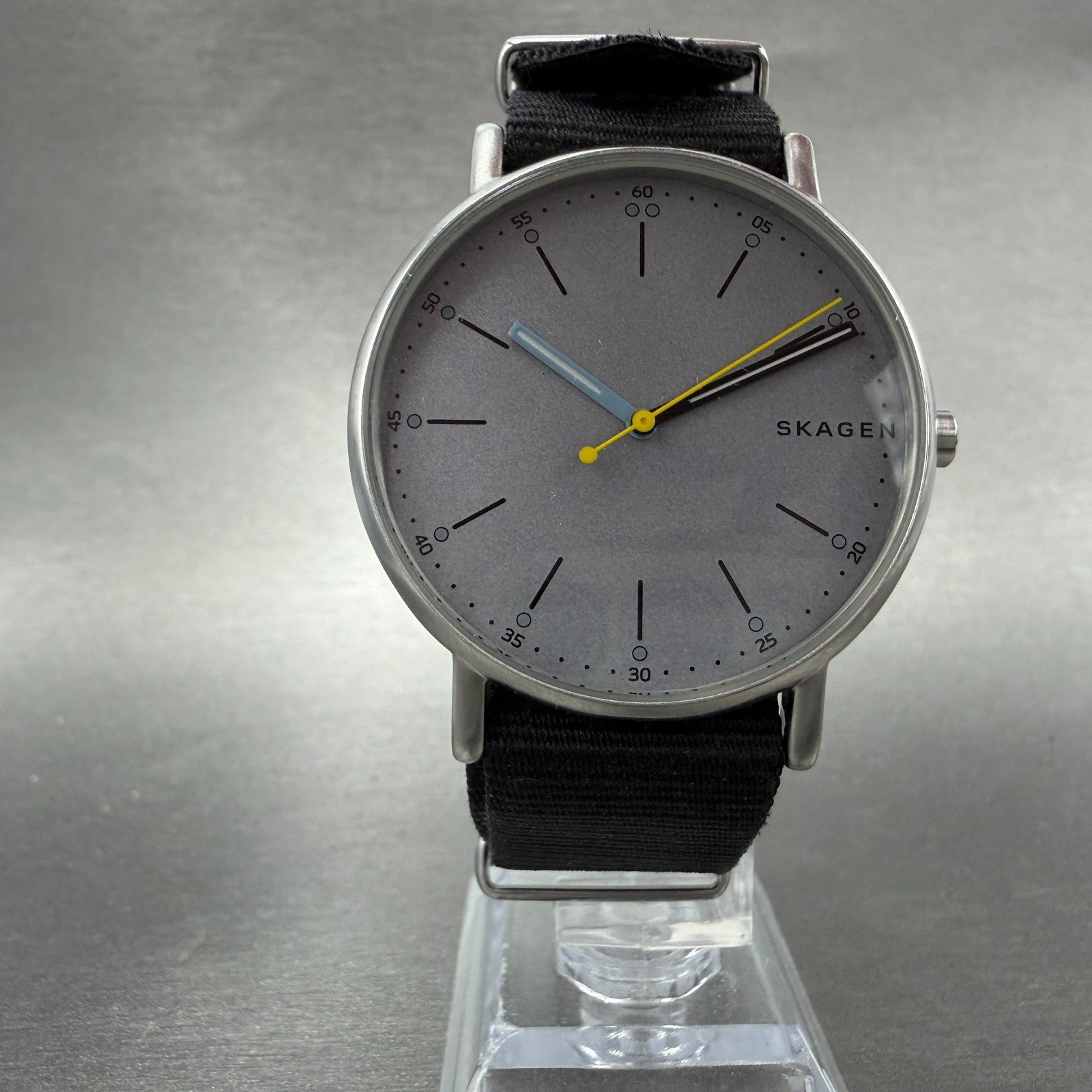 Skagen Signatur Watch Men 40mm Gray Dial Steel Round SKW6373 New Battery6