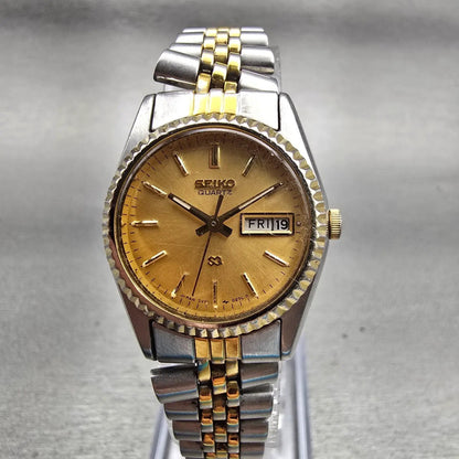 Seiko SQ Watch Women 24mm Gold Dial Two Tone Daydate Round 3Y03-0169 New Battery0