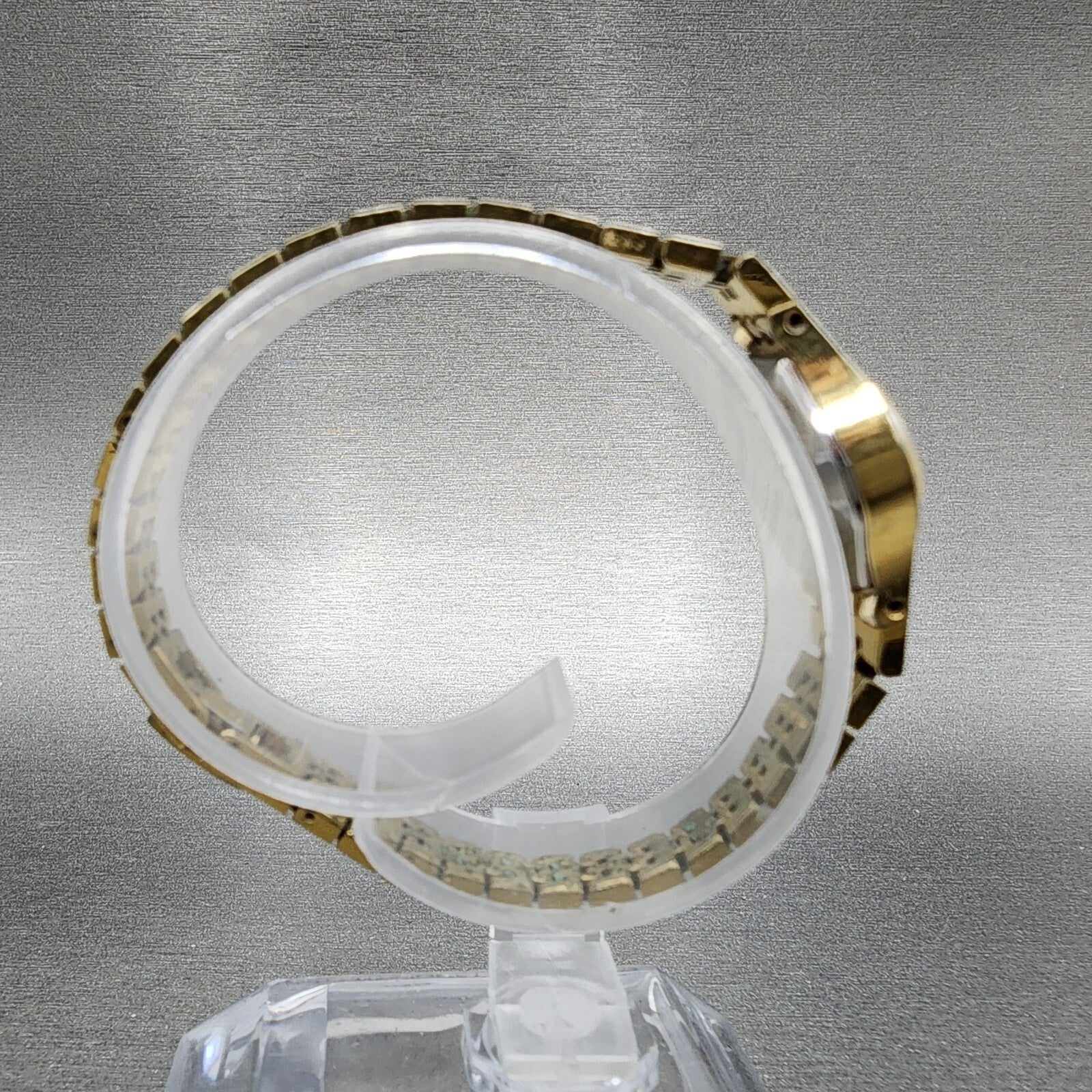 Seiko Watch Women 17mm Gold Dial Gold Tone Oval 14007389 New Battery Vintage A18