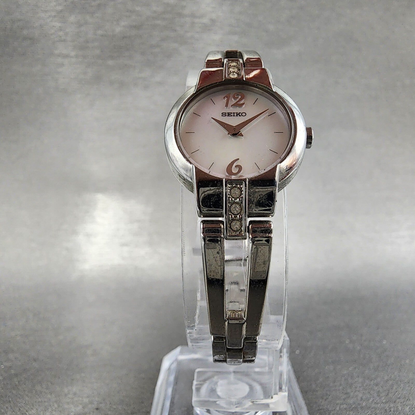 Seiko Watch Women 20mm MOP Dial Silver Tone Round 1N000SJ0 New Battery5