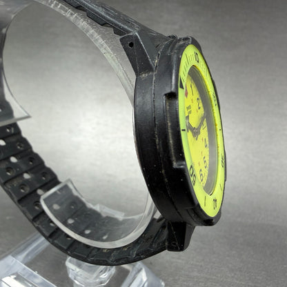 Victorinox Swiss Army Andre Aggassi Watch men 40mm Yellow Dial Black New Bat Box4