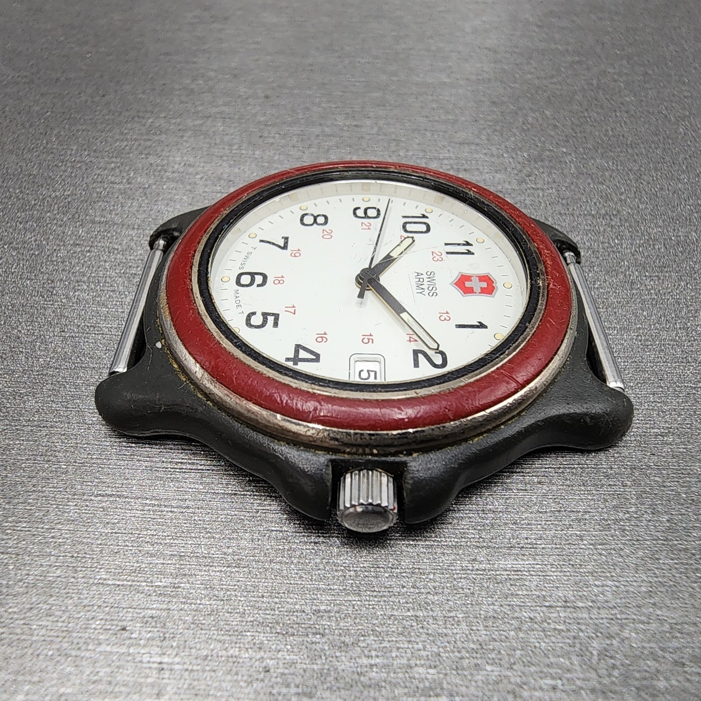 Victorinox Swiss Army Watch Men 39mm White Dial Black Tone Date Round New Batt5
