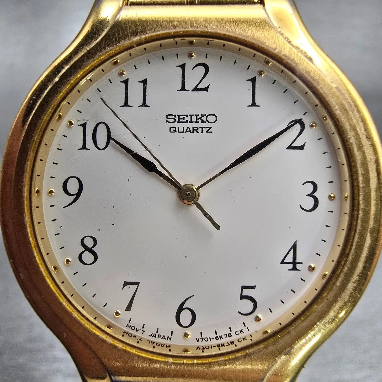 Seiko Watch Men 34mm White Dial Gold Tone Round V701-6K09 New Battery Vintage1
