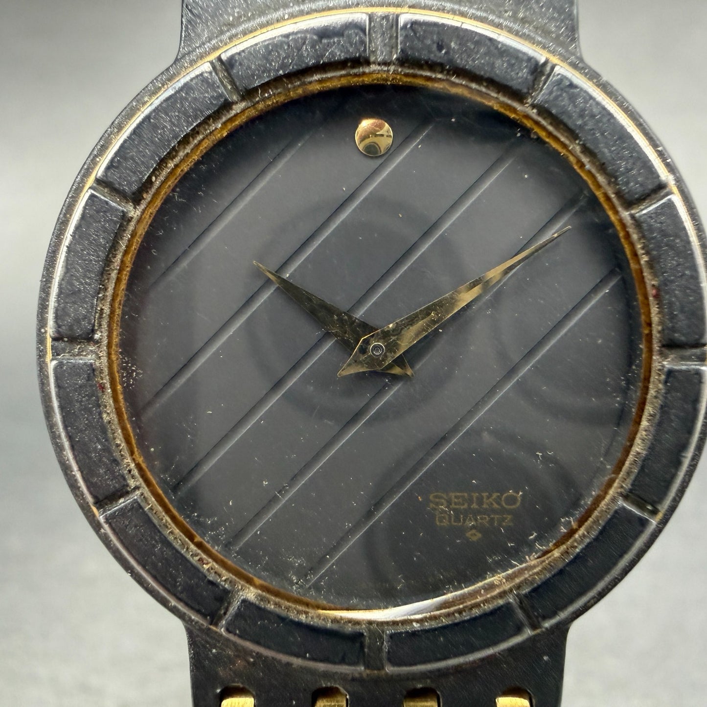 Seiko Watch Women 30mm Black Dial Black & Gold Tone Round 5P30-6A39 New Battery1