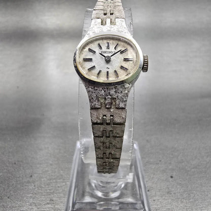 Seiko Watch Women 17mm Silver Dial Silver Tone Oval 11-7619 Manual Wind Runs VTG5