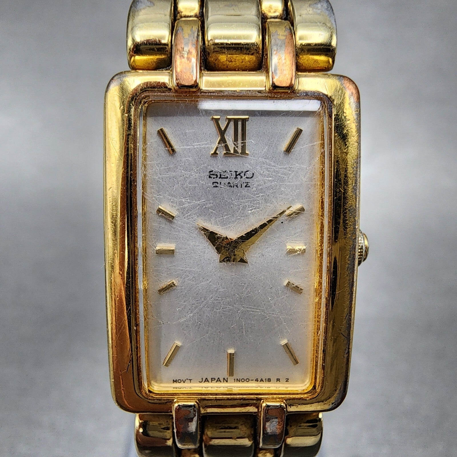 Seiko Tank Watch Women 17mm White Dial Gold Tone Rectangle 1N006B79 New Batt1