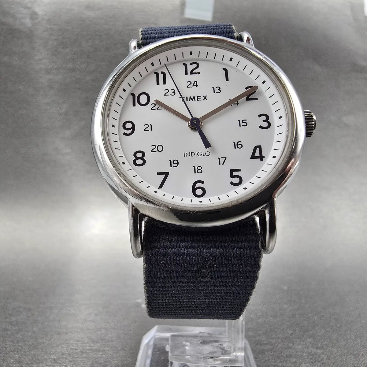 Timex Weekender Watch Men 38mm White Dial Silver Tone TW2P72300 New Battery Blue5