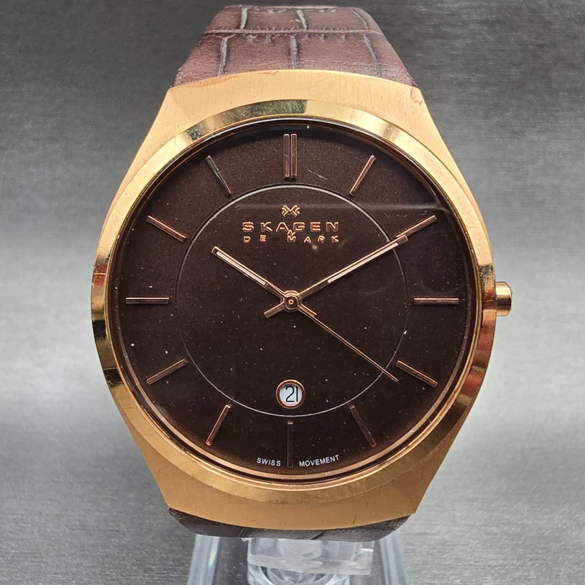 Skagen Watch Men 39mm Brown Dial Rose Gold Tone Date Round 925XLRLD New Battery0