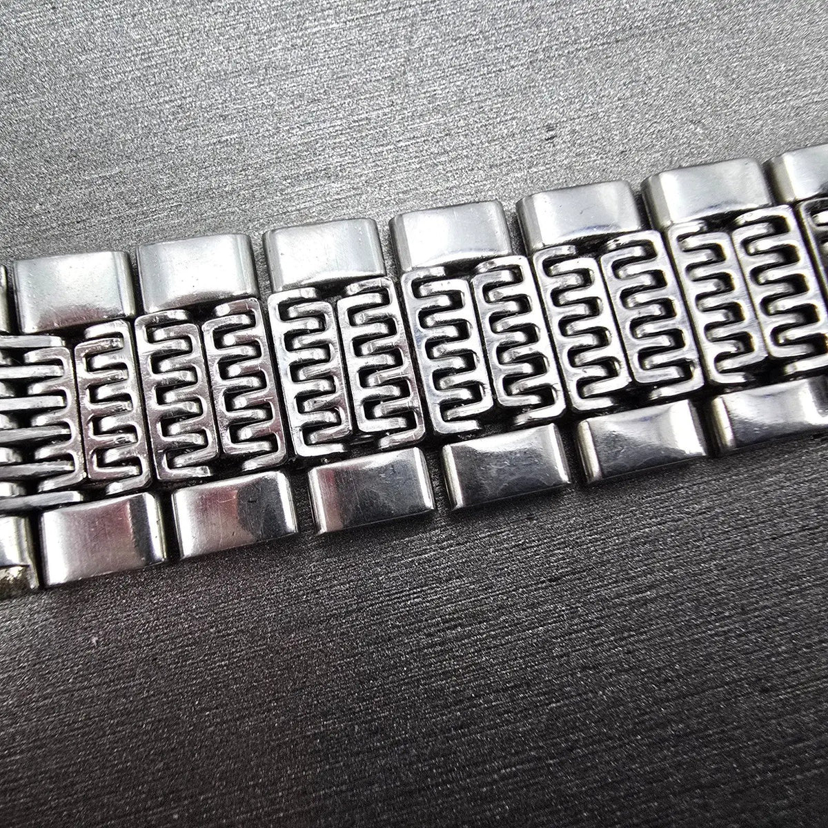 Seiko Lord Maitic Beads Of Rice Bracelet 18mm Stainless Steel XGB062 VTG JDM8