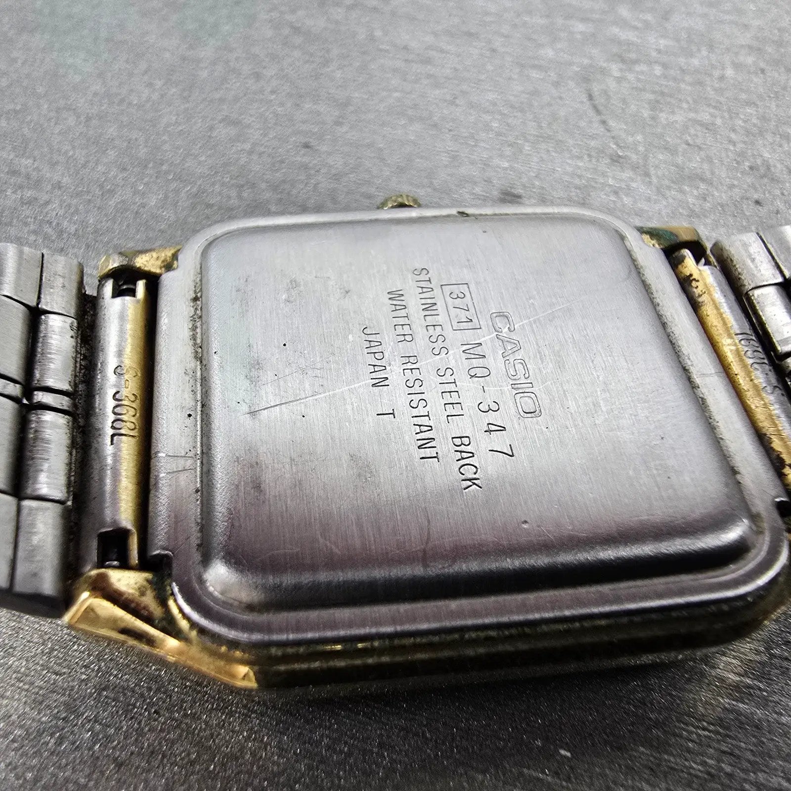 48519424