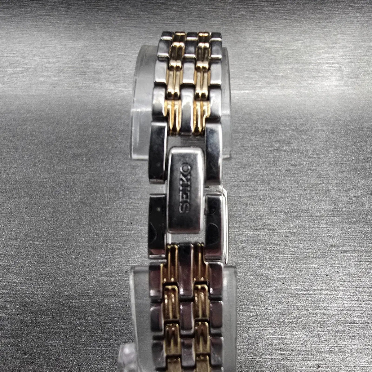 Seiko Tank Watch Women 16mm White Dial Silver Tone Rectangle 1N01-0FH0 New BatKL7