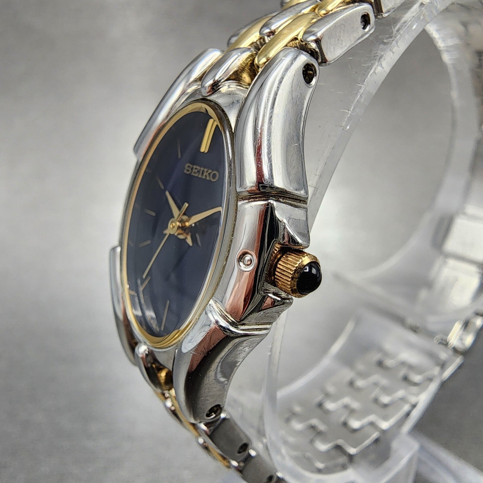 Seiko Watch Women 20mm Blue Dial Two Tone Oval 1N010GT0 New Battery2
