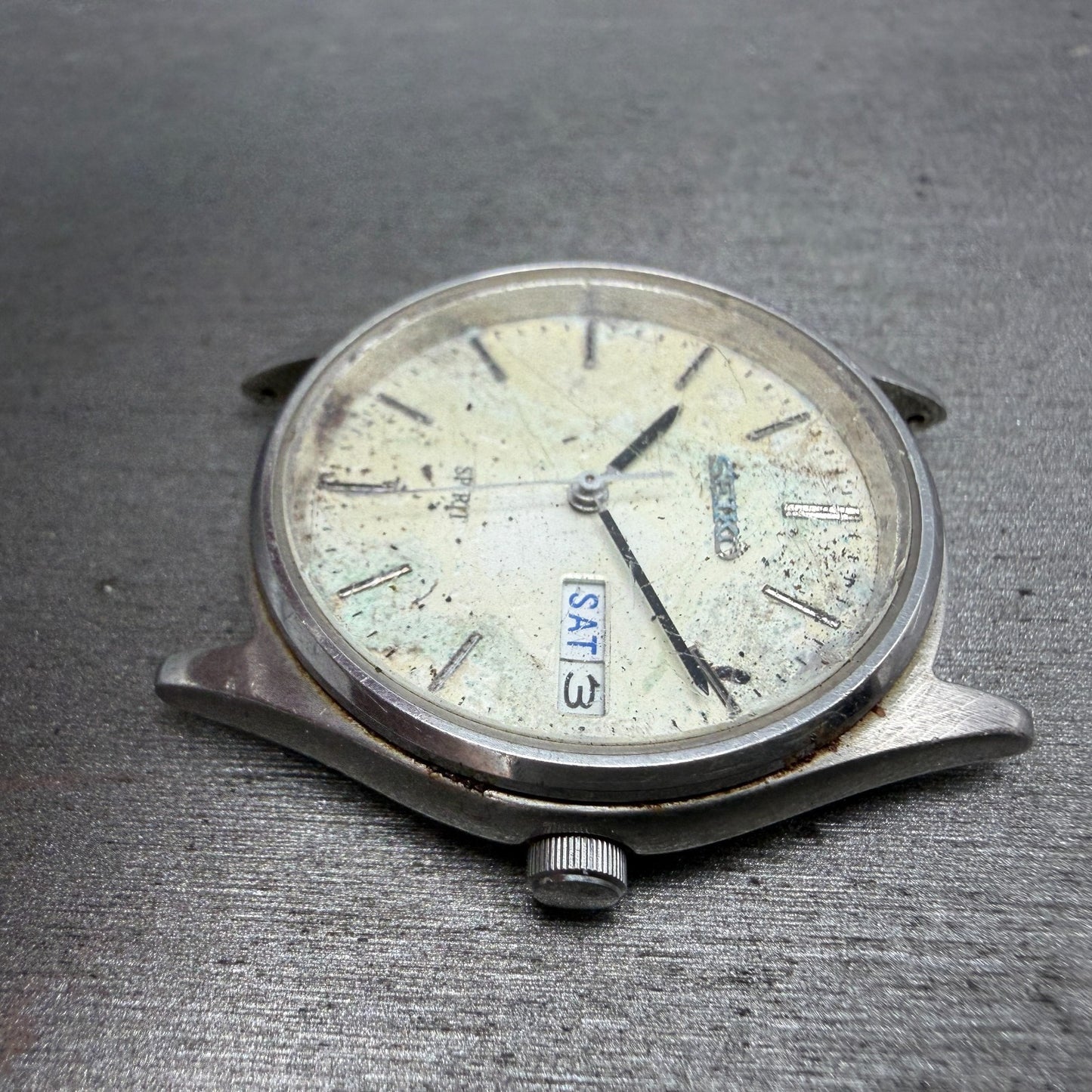 Seiko Spirit Watch Men 35mm White Dial Silver Tone Daydate 7N48-7A00 PARTS VTG6