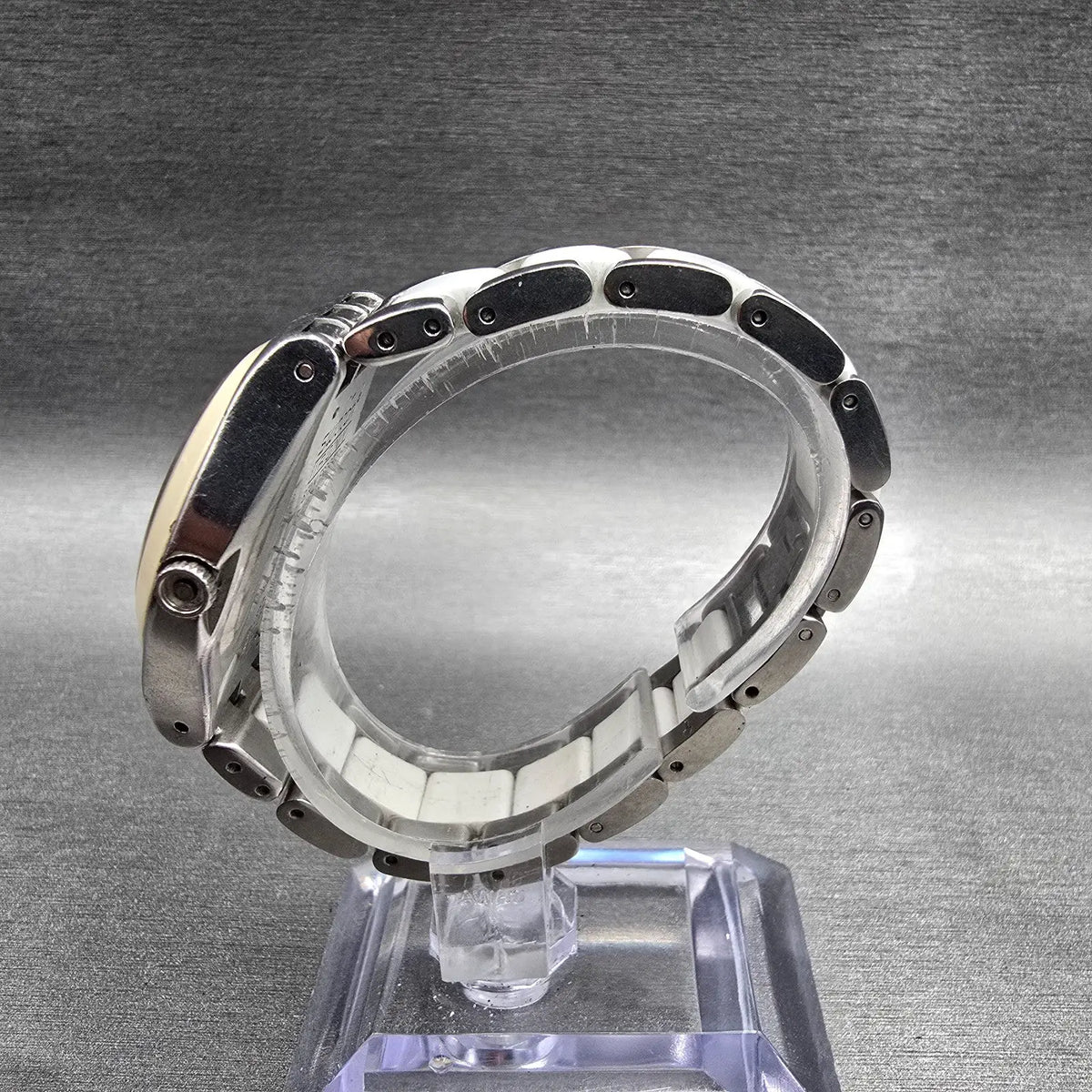 Swatch Tresor Blanc Watch Women 33mm White Dial Silver Tone YLS141GC New Battery6