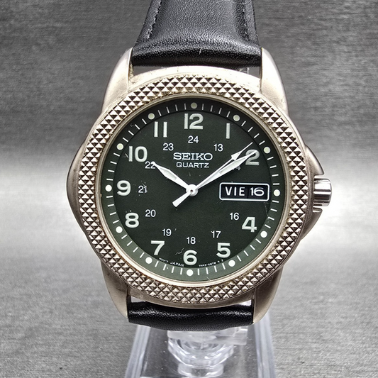 Seiko Watch Men 39mm Green Dial Silver Tone Daydate Round 7N43-6B20 New Battery0