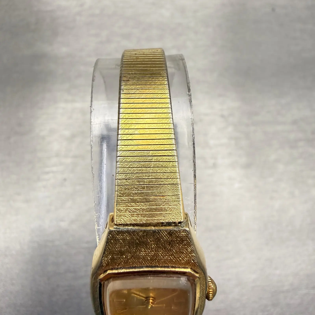48302289