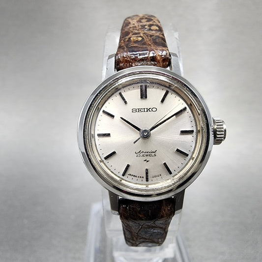 Seiko Special Watch Women 21mm White Dial Silver Tone Round Manual Wind Runs0