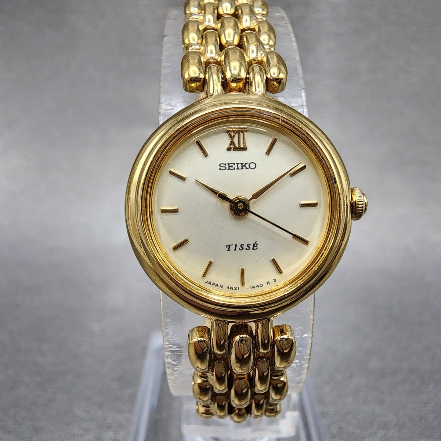 Seiko Tisse watch Women 20mm White Dial Gold Tone 4n210750 New Battery0