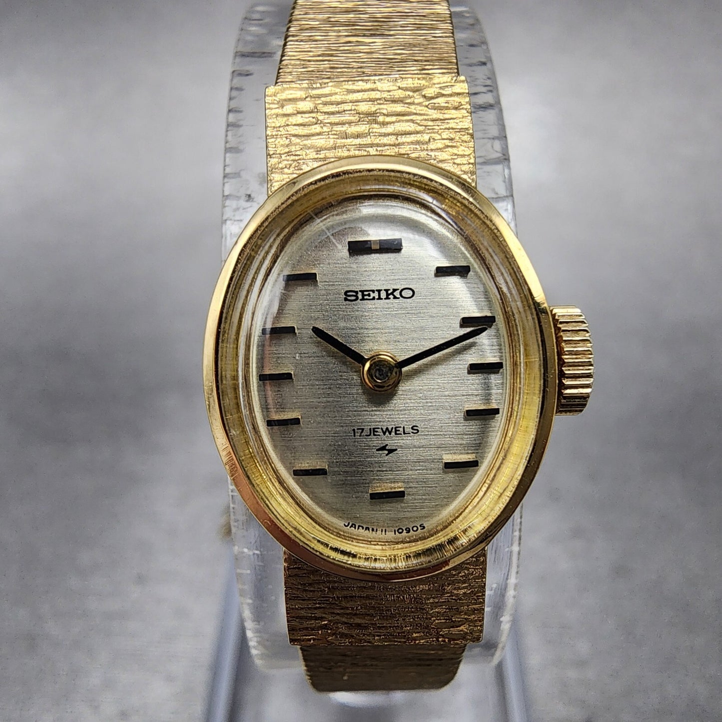 Seiko Watch Women 15mm Champange Dial Gold Plated Oval 117020 Manual Wind Runs1