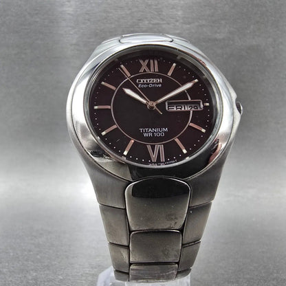 Citizen Eco-Drive Watch Men 36mm Black Dial Titanium Daydate E100-K18434 Runs JP5