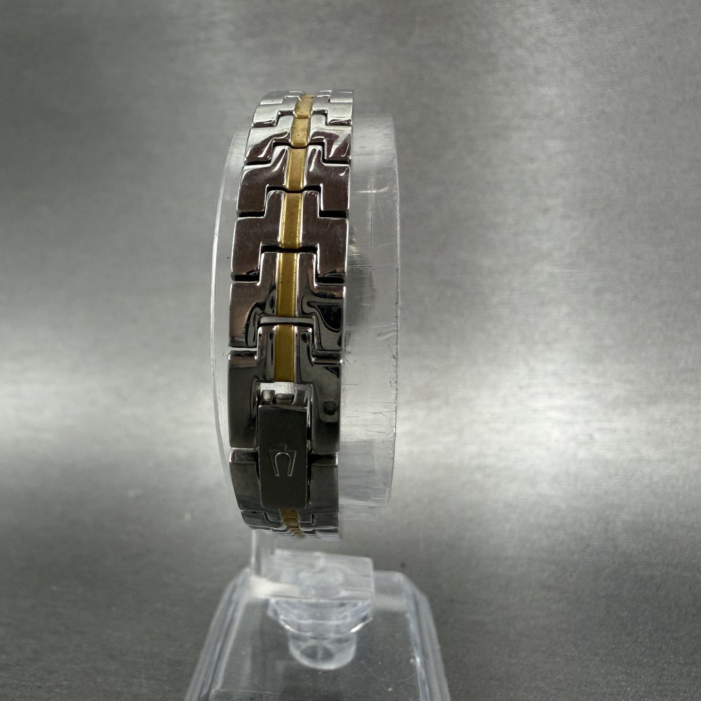 Bulova Watch Women 21mm White Dial Two Tone Crystal Bezel 98X000 New Battery7