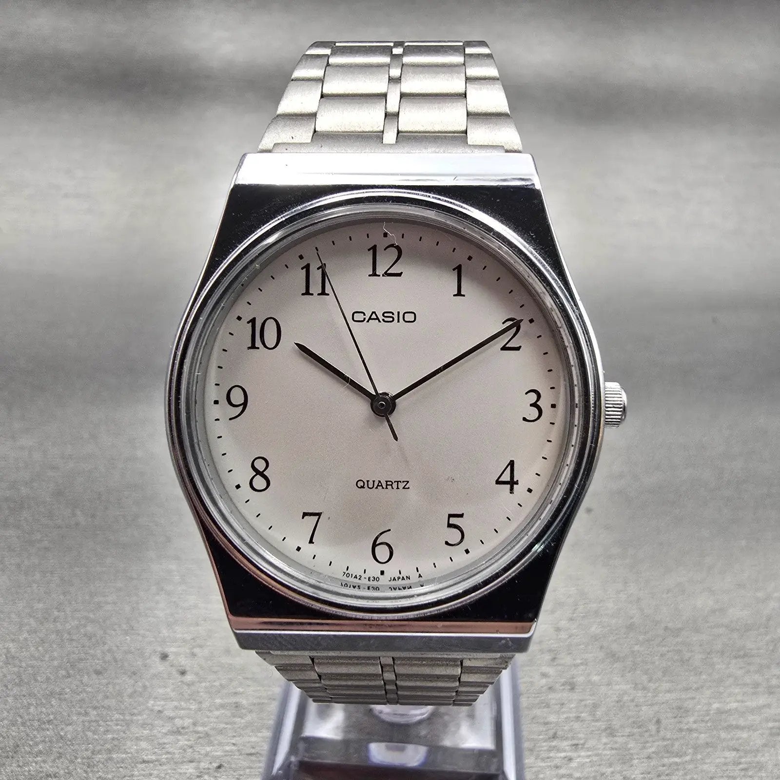 Casio Watch Men 33mm White Dial Silver Tone Round MQ-336 New Battery Bracelet0